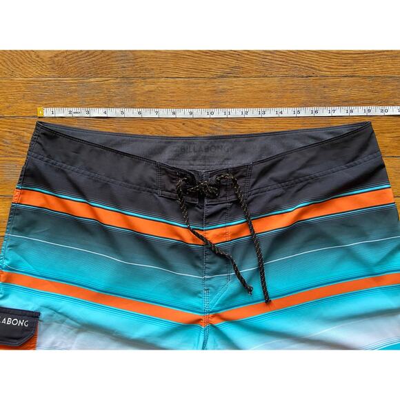 BILLABONG 22" Multicolored Stripe Boardshorts sz 38 - Picture 8 of 12